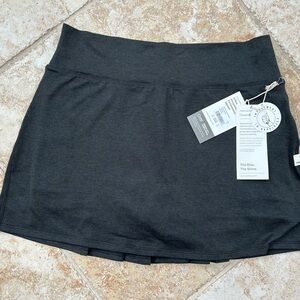 Vuori Halo Performance Skirt - Size Medium